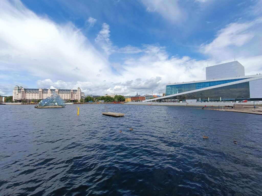 Oslo-fjord, výhľad na Operu.